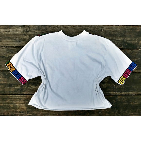 Vintage Symbol Tshirt - Picture 2 of 3